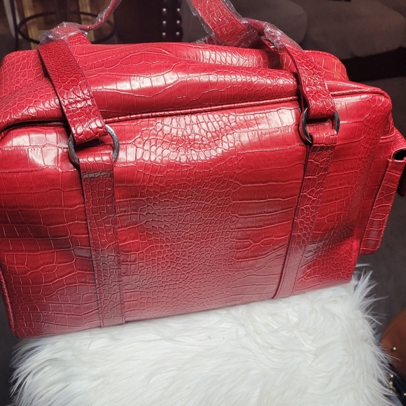 NWOT overnight bag - Picture 5 of 12